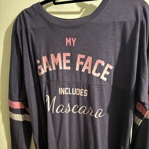 Long sleeve tee shirt